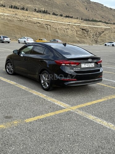 Hyundai Elantra 2016, 285,370 km - 2.0 l - Bakı