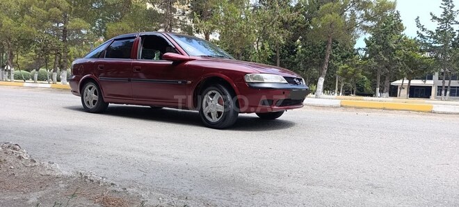 Opel Vectra 1997, 214,360 km - 2.0 l - Sumqayıt