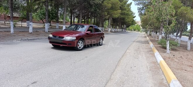 Opel Vectra 1997, 214,360 km - 2.0 l - Sumqayıt