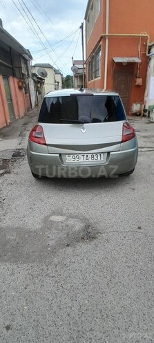 Renault Megane-2