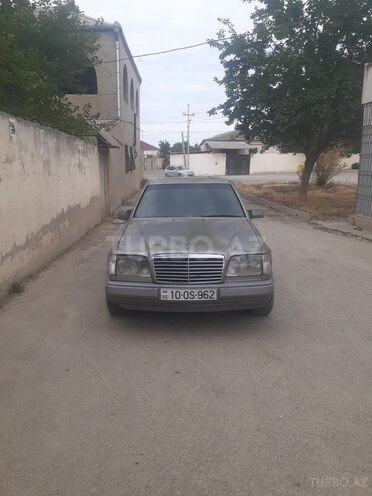 Mercedes E 300 1993, 366,000 km - 3.0 l - Bakı