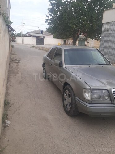 Mercedes E 300 1993, 366,000 km - 3.0 l - Bakı