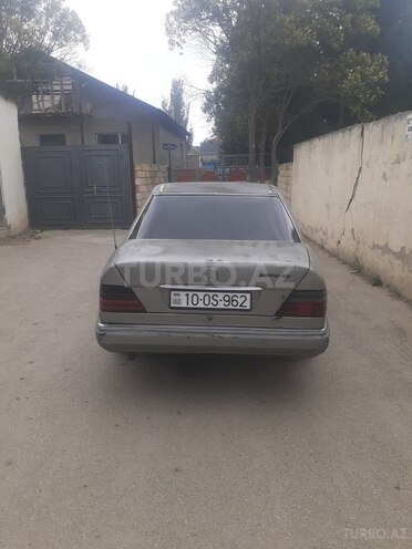 Mercedes E 300 1993, 366,000 km - 3.0 l - Bakı