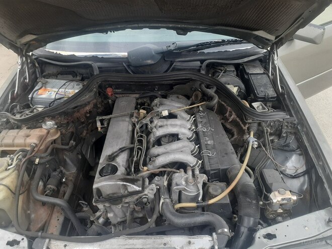 Mercedes E 300 1993, 366,000 km - 3.0 l - Bakı
