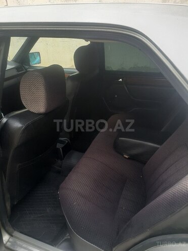 Mercedes E 300 1993, 366,000 km - 3.0 l - Bakı