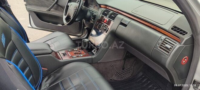 Mercedes E 220 d 2000, 565,200 km - 2.2 л - Ucar