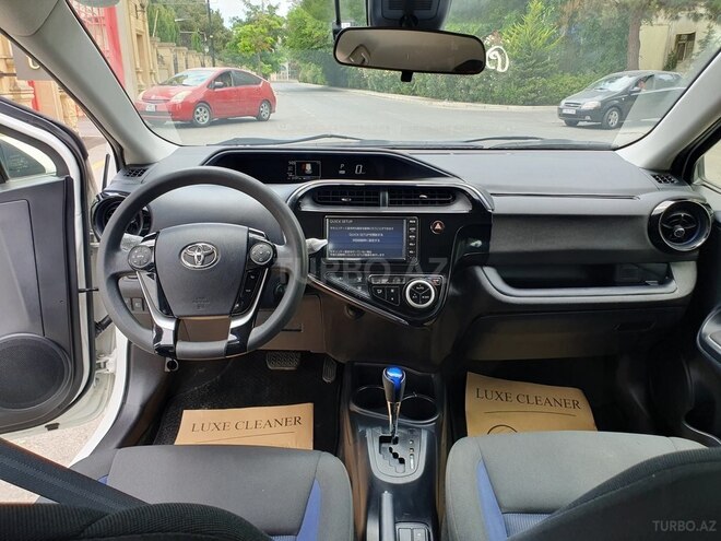 Toyota Aqua 2019, 28,000 km - 1.5 l - Bakı