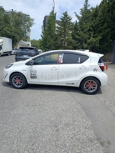 Toyota Aqua 2019, 190,120 km - 1.5 л - Bakı