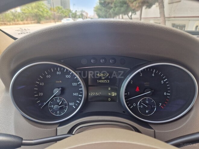 Mercedes ML 350 4MATIC 2011, 148,000 km - 3.5 л - Bakı