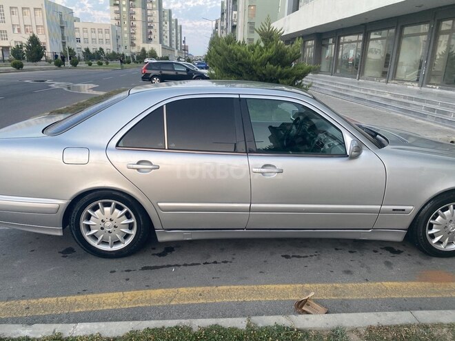Mercedes E 220 d 2000, 520,000 km - 2.2 l - Bakı