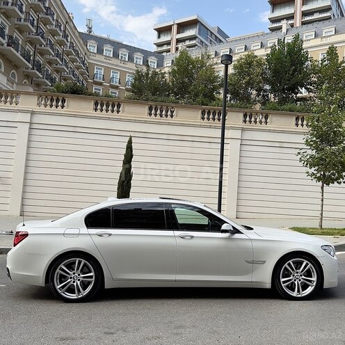 BMW 740-6