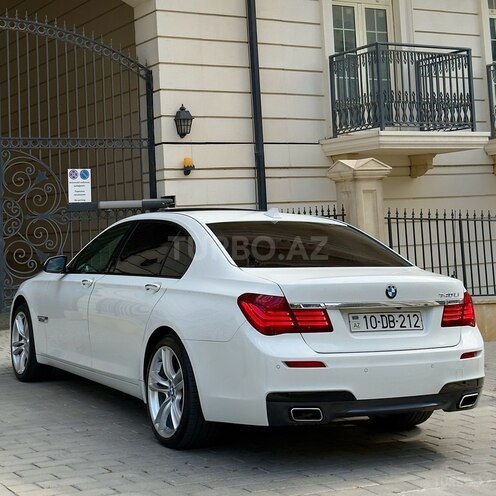 BMW 740-7