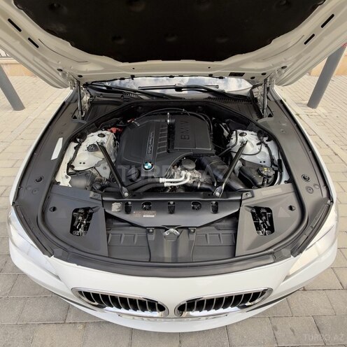 BMW 740-21