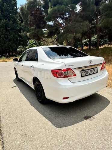 Toyota Corolla 2010, 313,000 km - 1.8 l - Bakı