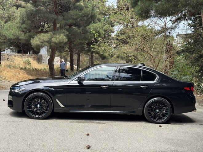 BMW 530e 2018, 89,000 km - 2.0 l - Bakı