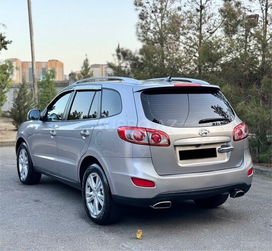 Hyundai Santa Fe 2010, 243,000 km - 2.0 l - Bakı
