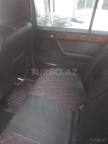 Mercedes E 220 1992, 300,000 km - 2.2 л - Bakı