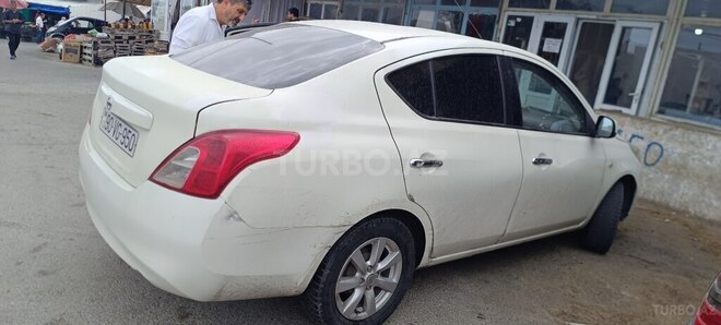 Nissan Sunny-4