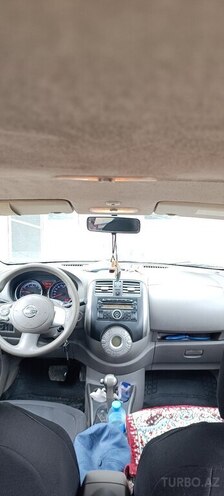 Nissan Sunny-5