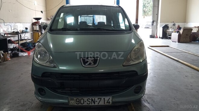 Peugeot  2005, 250,000 km - 1.5 l - Bakı