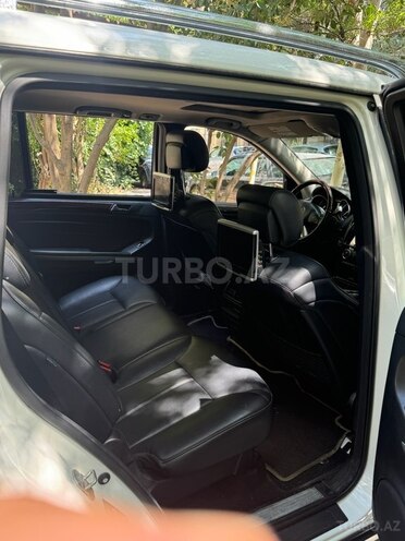 Mercedes GL 500 4MATIC 2009, 260,000 km - 5.5 л - Bakı