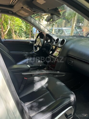 Mercedes GL 500 4MATIC 2009, 260,000 km - 5.5 л - Bakı