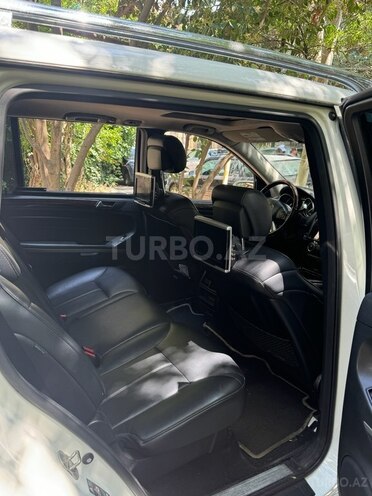 Mercedes GL 500 4MATIC 2009, 260,000 km - 5.5 л - Bakı