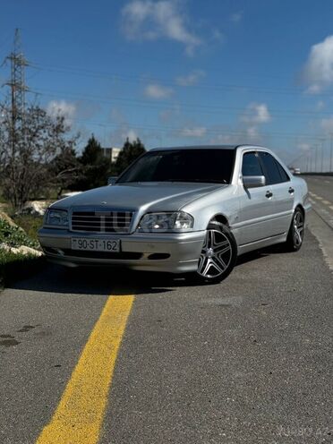 Mercedes C 220 d 2000, 300,000 km - 2.2 л - Bakı