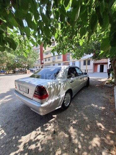 Mercedes C 240 1998, 273,000 km - 2.4 l - Xırdalan