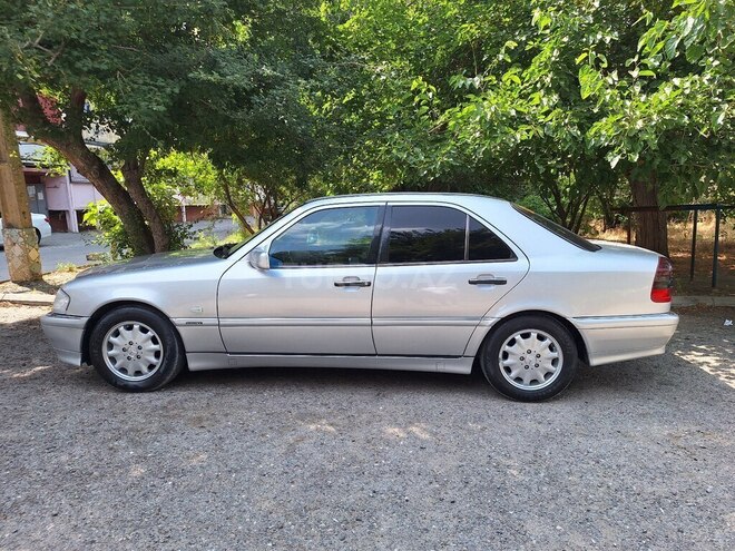 Mercedes C 240 1998, 273,000 km - 2.4 l - Xırdalan