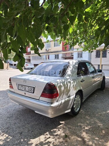 Mercedes C 240 1998, 273,000 km - 2.4 l - Xırdalan