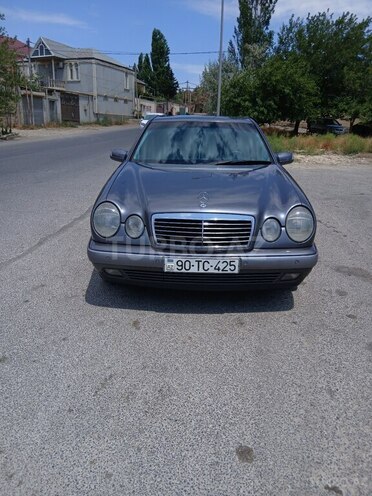 Mercedes E 220 d 1999, 352,652 km - 2.2 l - Bakı