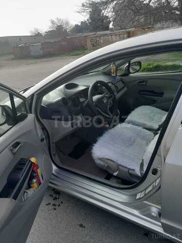 Honda Insight 2009, 310,000 km - 1.3 l - Saatlı