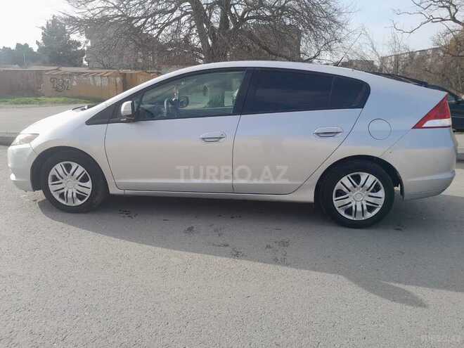 Honda Insight 2009, 310,000 km - 1.3 l - Saatlı