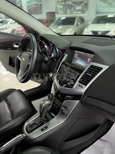 Chevrolet Cruze-10