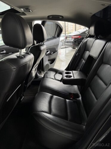 Chevrolet Cruze-9
