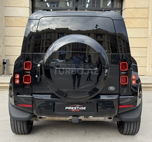 Land Rover Defender-4