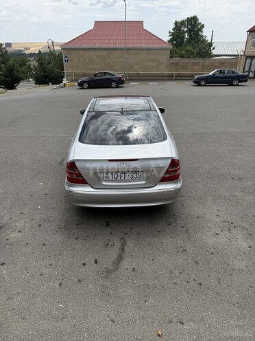 Mercedes E 240 2002, 336,091 km - 2.6 l - Şamaxı