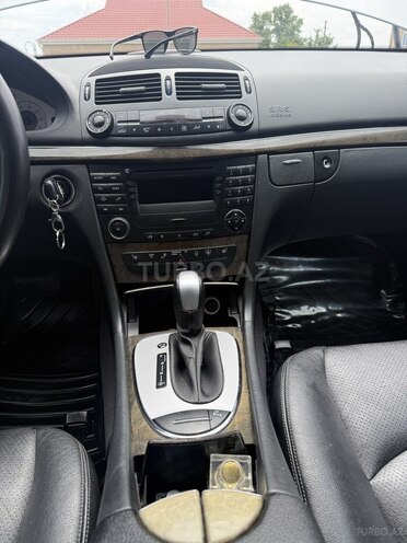 Mercedes E 240 2002, 336,091 km - 2.6 l - Şamaxı