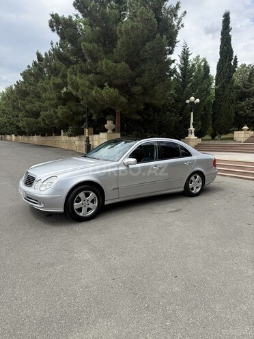Mercedes E 240 2002, 336,091 km - 2.6 l - Şamaxı