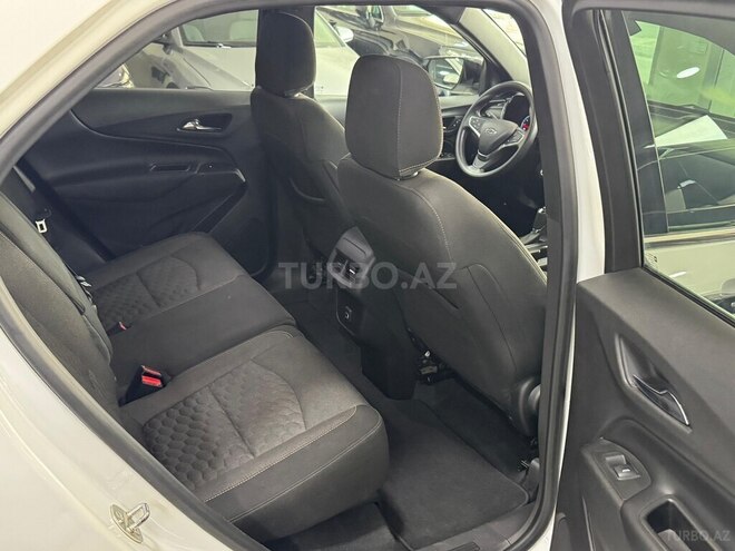 Chevrolet Equinox-5