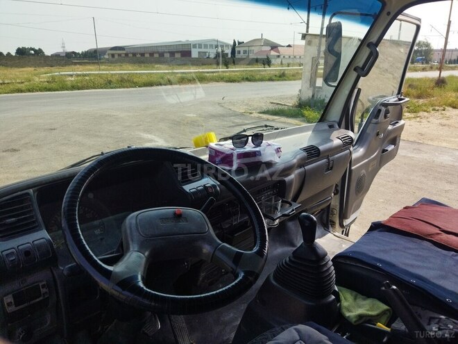 Isuzu NPR 66 L 2004, 489,000 km - 3.9 l - Bakı