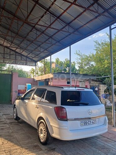 Opel Astra 2009, 337,489 km - 1.3 l - Yevlax