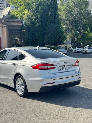Ford Fusion (North America) 2019, 131,000 km - 2.0 l - Bakı