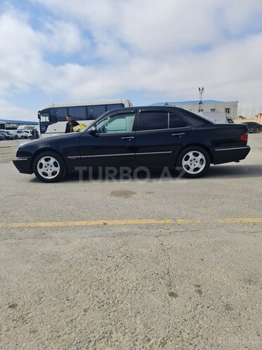 Mercedes E 240 2000, 380,000 km - 2.4 l - Bakı