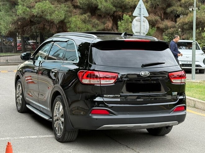 Kia Sorento-4