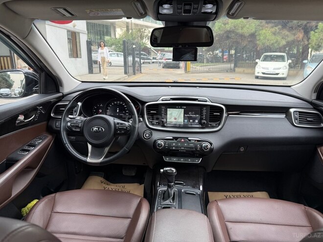 Kia Sorento-9