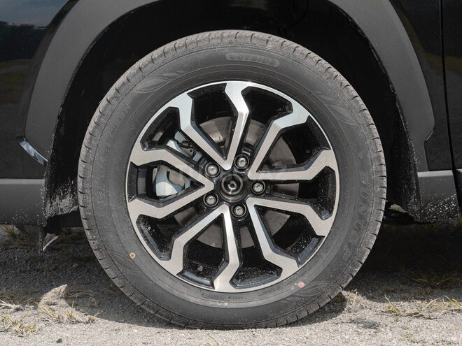 Toyota Frontlander-12