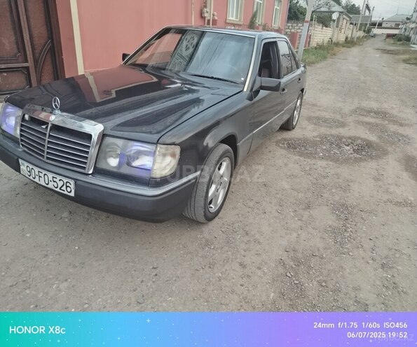 Mercedes E 220 d 1993, 444,222 km - 2.2 l - Qazax