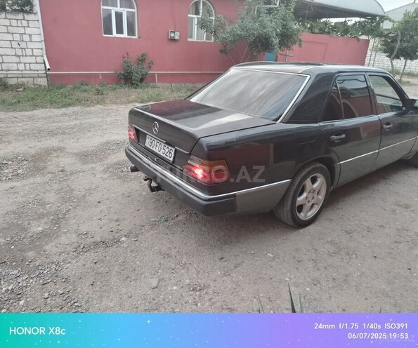 Mercedes E 220 d 1993, 444,222 km - 2.2 l - Qazax